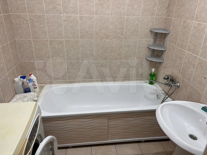 1-к. квартира, 54 м², 3/5 эт.