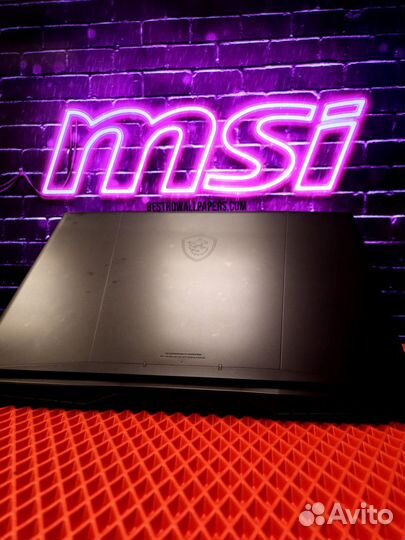 Игровой ноутбук MSI гарантия,состояние идеальное