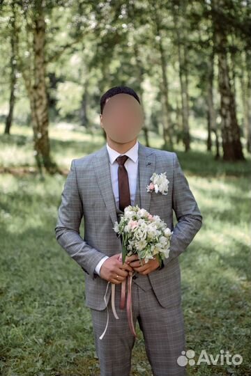 Костюм-тройка. Размер 48