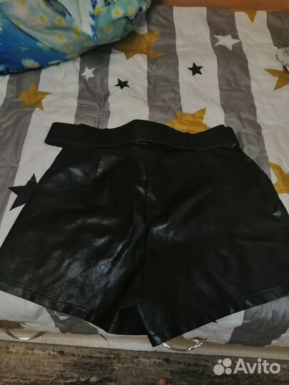 Кожаные шорты