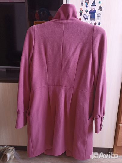 Продам пальто, цвет розовый,производство Россия