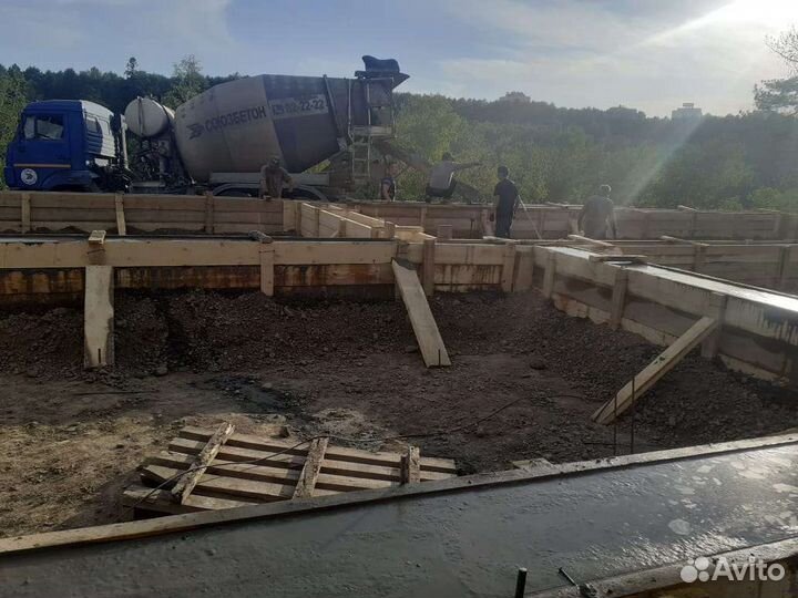 Заливка фундамента. Монолит, под забор, ленточный