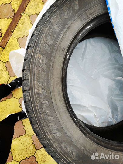 Dunlop SP Winter Ice 01 265/60 R18