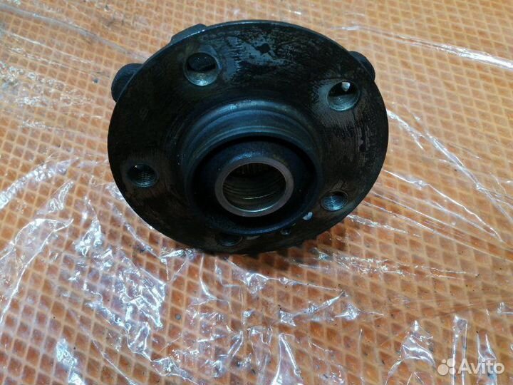 Ступица с подшипником Audi Q5 I 8R cdnc 2012