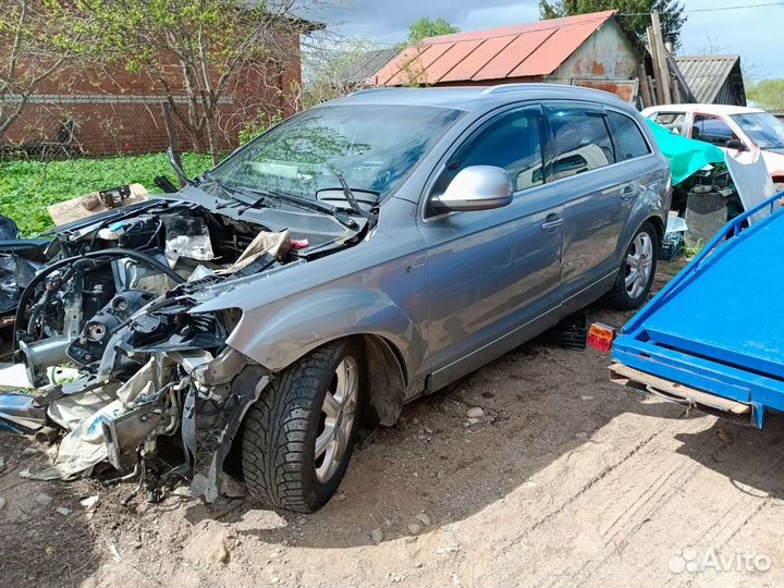 CD-Чейнджер Audi Q7 4.2л