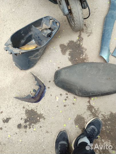 Запчасти, пластик для скутера, мопеда