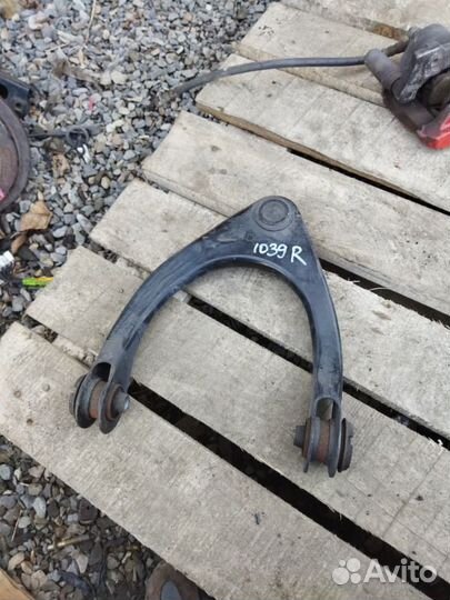 Рычаг передний правый Lexus Gs430 UZS190 3uzfe