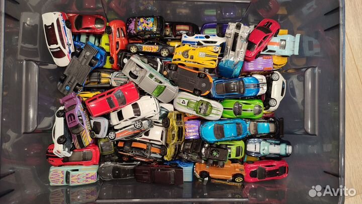 Машинки Hot wheels