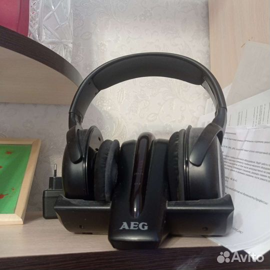 Беспроводные наушники AEG