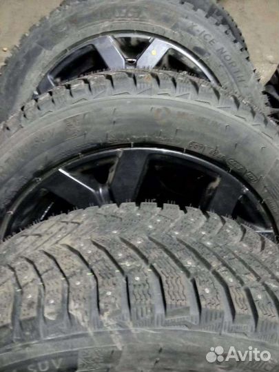 Michelin X-Ice North 4 235/55 R19