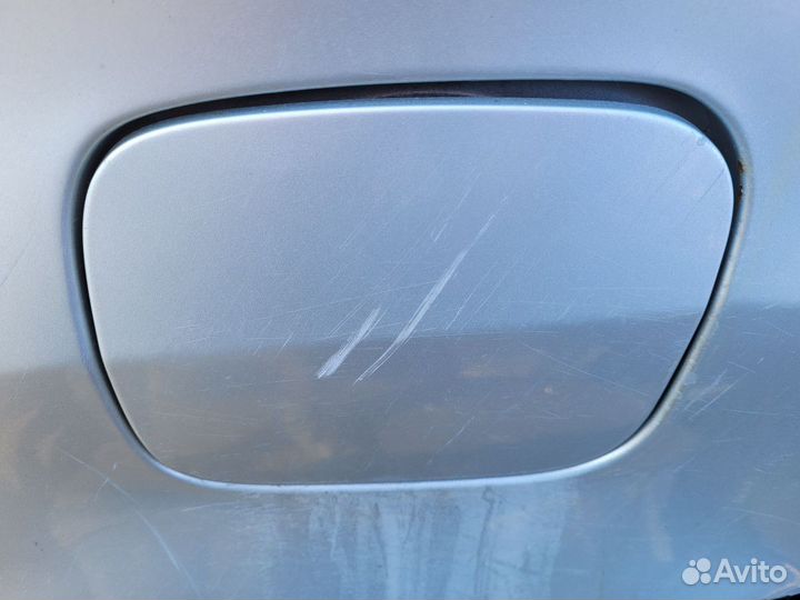 Лючок бензобака на Matrix E130