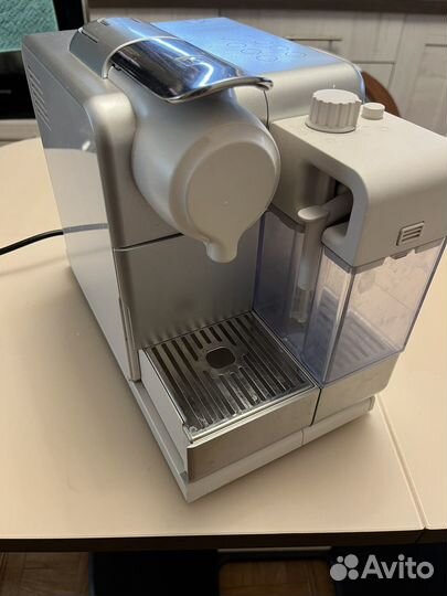 Кофемашина nespresso latissima