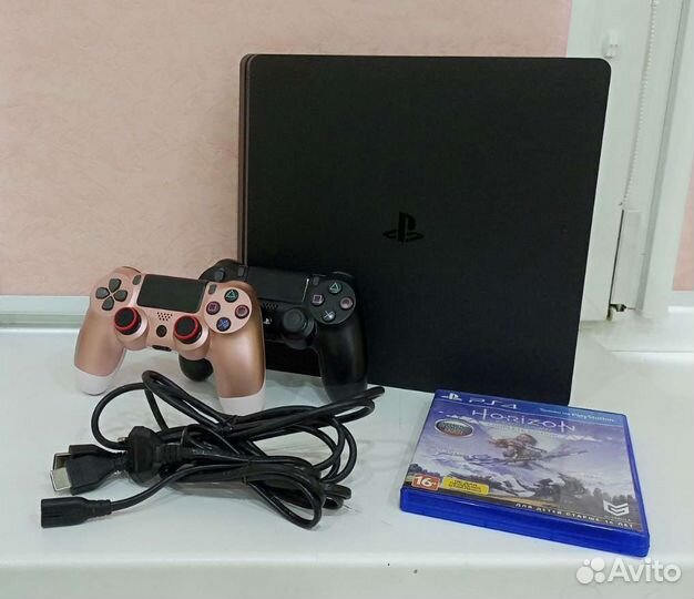 PS4 slim + 2 контроллера + 7 игр