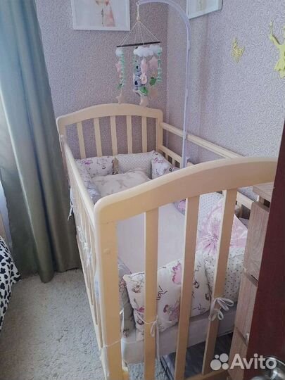 Детская овальная кроватка