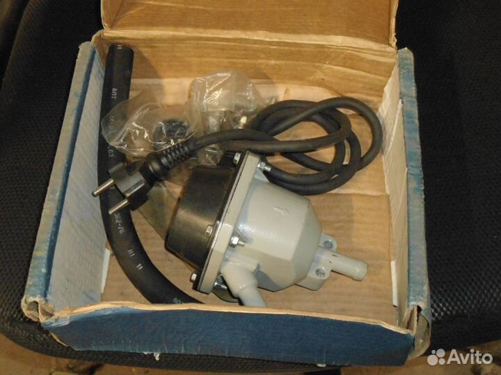 Электроподогреватель охлаждающей жидкости