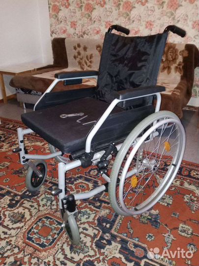 Коляска инвалидная