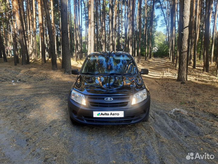 LADA Granta 1.6 AT, 2013, 200 000 км