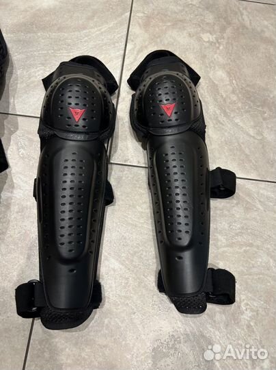 Защита ног Dainese