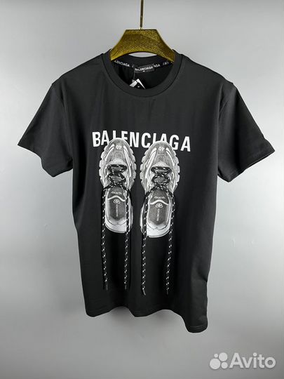 Футболка Balenciaga