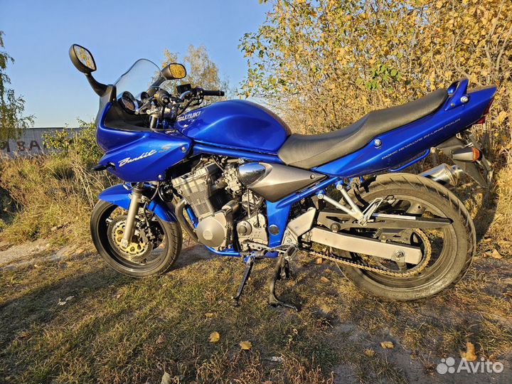 Suzuki gsf600s
