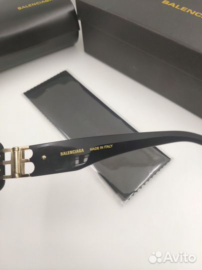 Очки balenciaga черные