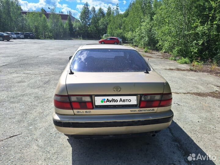 Toyota Carina E 2.0 AT, 1992, 400 000 км