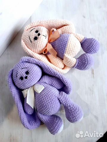 Вязаные игрушки ручной работы. Заяц
