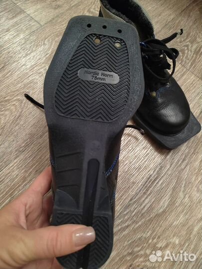 Лыжные ботинки детские 34