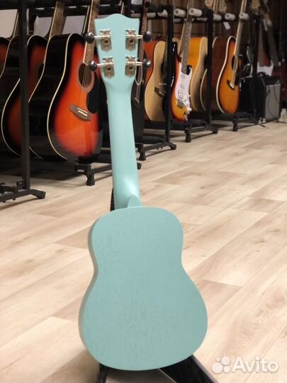 Гитара гавайская (укулеле) сопрано голубая