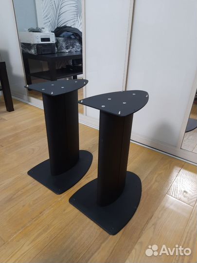 Стойки для акустики колонок Kef