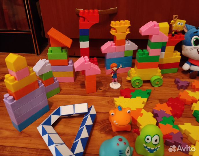 Развивающие игрушки