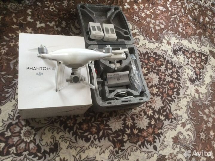 Квадрокоптер dji phantom 4