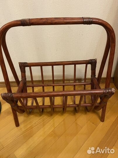 Итальянская газетница