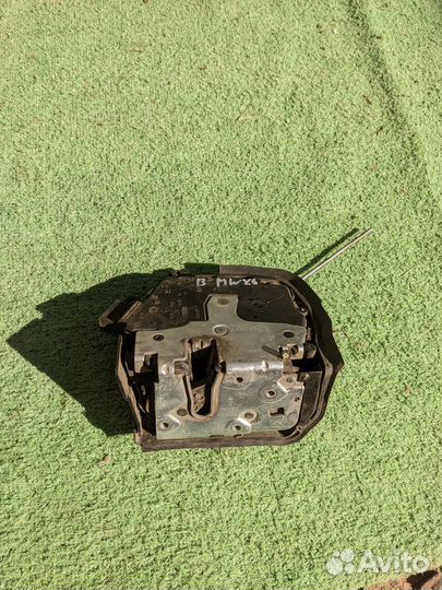 Замок задний правый Bmw X5 E53 2005