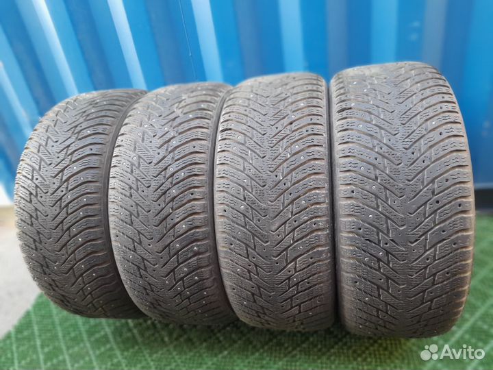 Nokian Tyres Hakkapeliitta 8 235/55 R17 121T