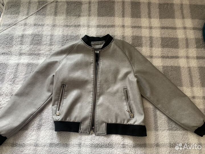 Кожаная куртка бомбер