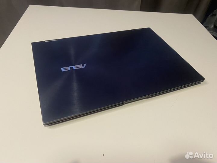 Ноутбук asus Zenbook Flip UX363EA-HP150T