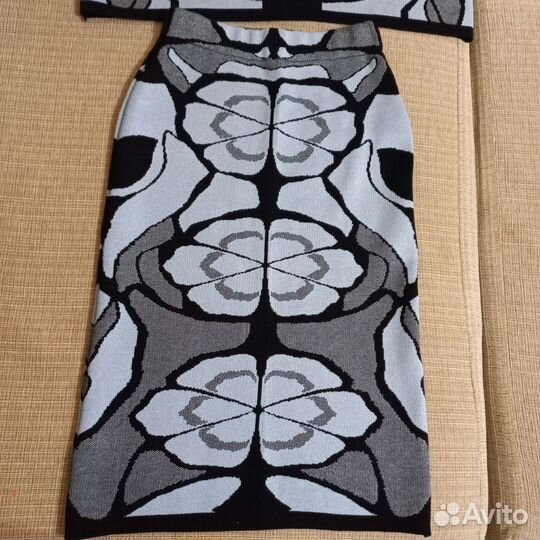 Костюм двойка женский с юбкой