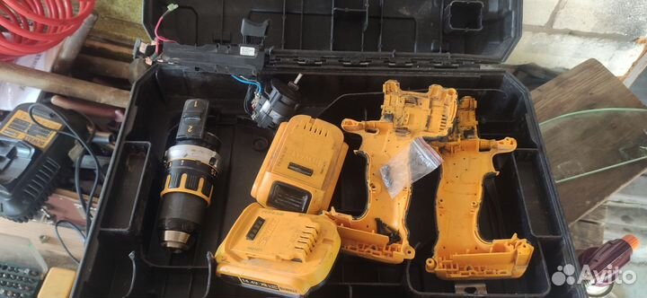 Шуруповерт dewalt dcd732