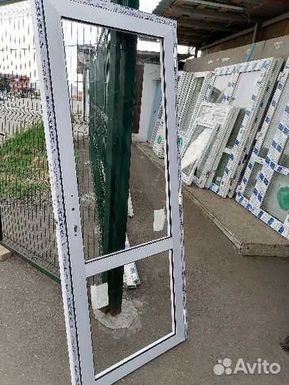 Двери алюминиевые в наличии. Двери