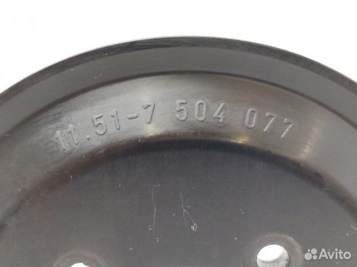 Шкив помпы Bmw 7-Series E65 4.8 2006