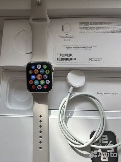 Часы apple watch se 2 44 mm, акб 100, новые