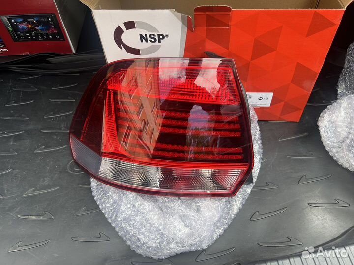 Задний левый фонарь volkswagen polo