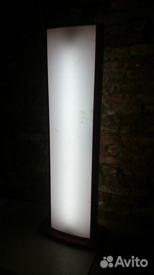 Напольный светильник