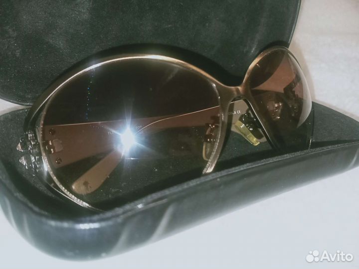 Солнцезащитные очки