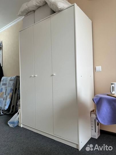 Шкаф белый распашной бу