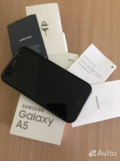 Телефон Samsung galaxy a5 2017