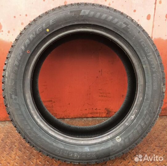 Triangle IcelynX TI501 225/55 R17 101T