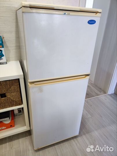 Холодильник Бирюса