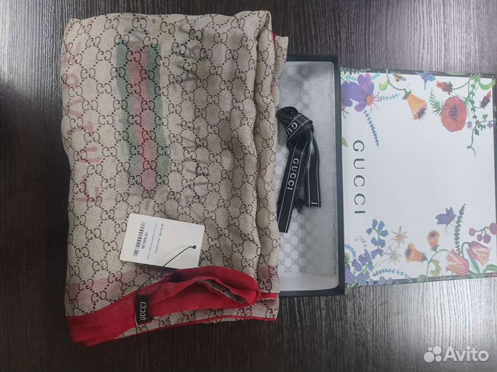 Палантин Gucci